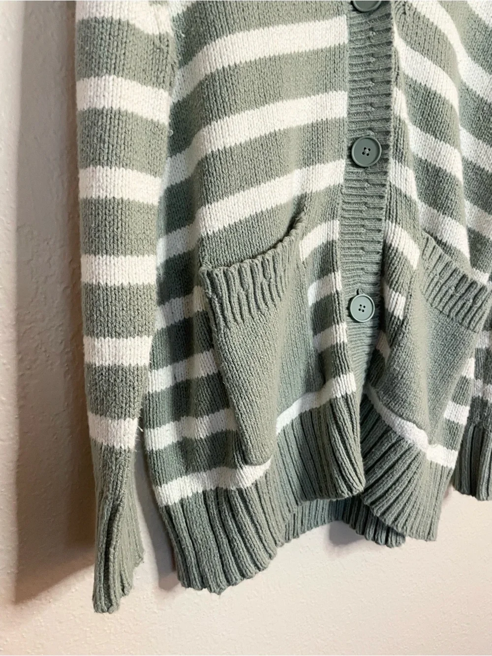American Eagle Oversized Sage Stripe Cardigan Small